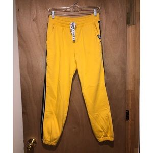 🌵Juicy Couture jogger sweatpants